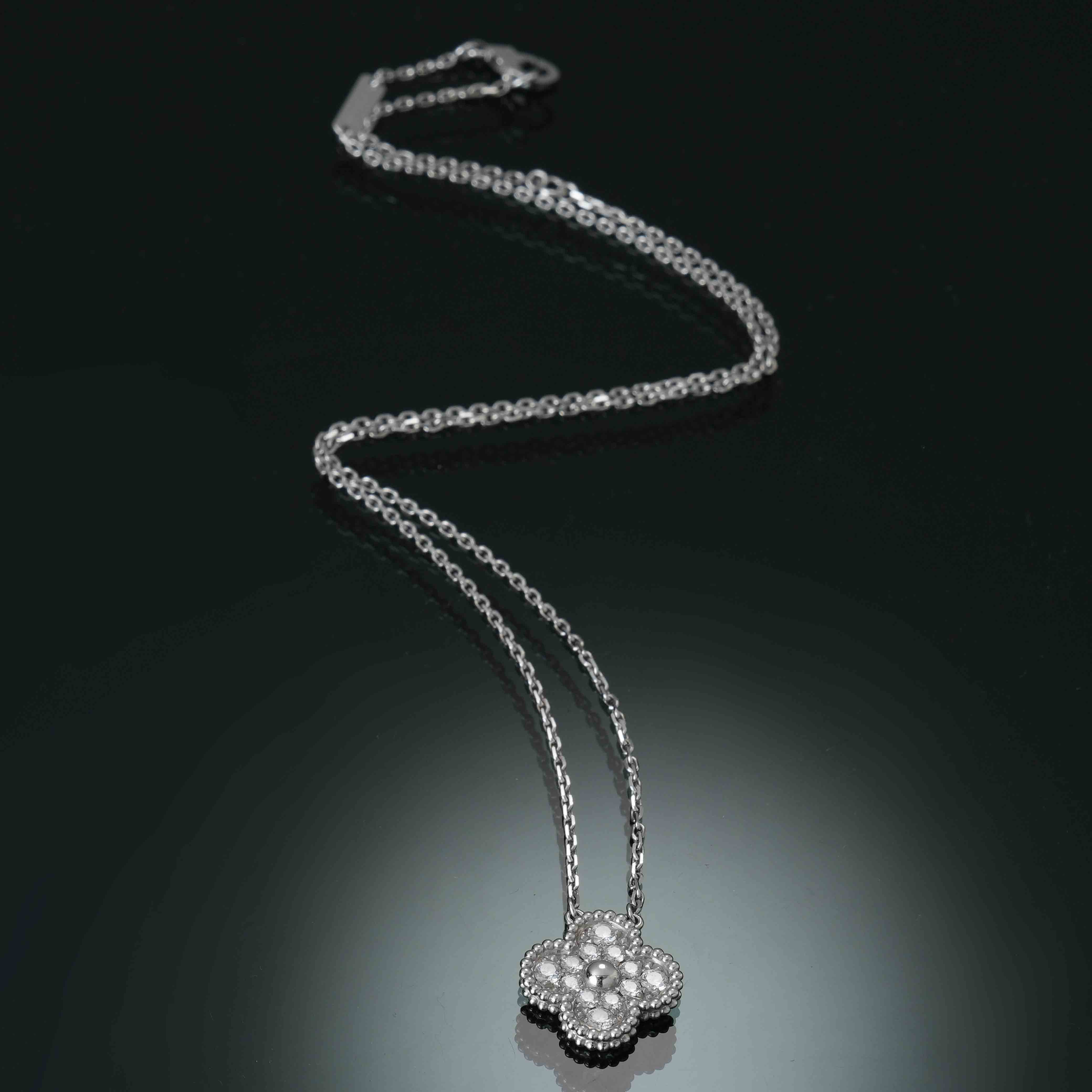 Van Cleef & Arpels(USED)반클리프앤아펠 빈티지 알함브라 다이아 네크리스